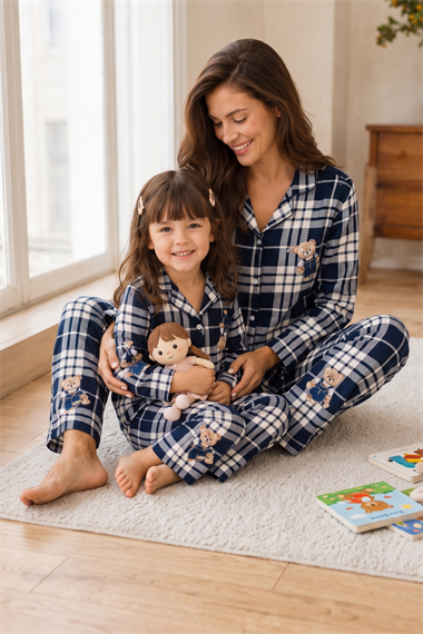 Anne Kız Pijama Takımı Lacivert Ayıcık Desenli Uzun Kollu Rahat Ev Giyim Takımı