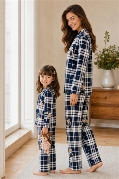 Anne Kız Pijama Takımı Lacivert Ayıcık Desenli Uzun Kollu Rahat Ev Giyim Takımı