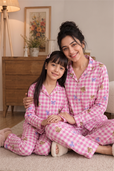 Anne Kız Pijama Takımı Pembe Fiyonk Desenli Uzun Kollu Rahat Ev Giyim Takımı
