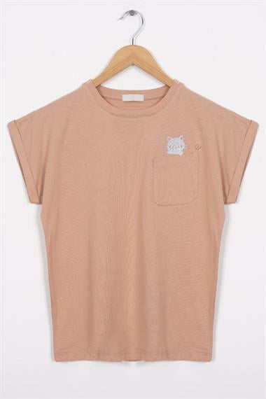 Bisiklet Yaka Kısa Kol Cep Detaylı Simli Kedi Baskılı Bej Renk Kız Çocuk Tshirt