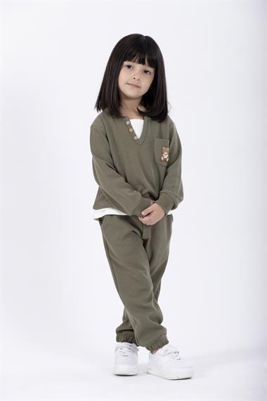 Bisiklet Yaka Uzun Kol Ayıcık Armalı Garnılı Bel Paca Lastikli Haki Renk Kız Çocuk Esofman Takım