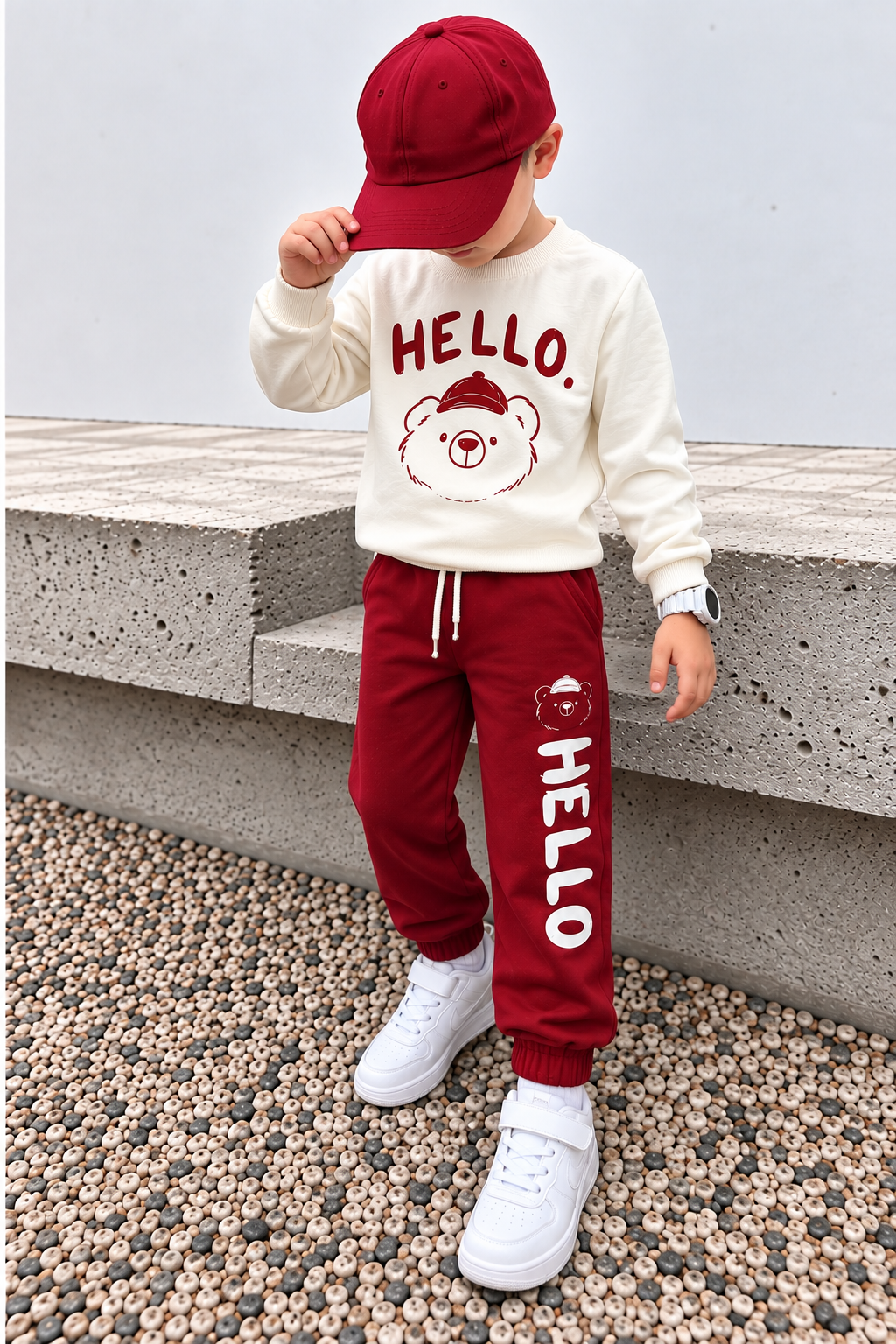 açık kırmızı hello baskılı