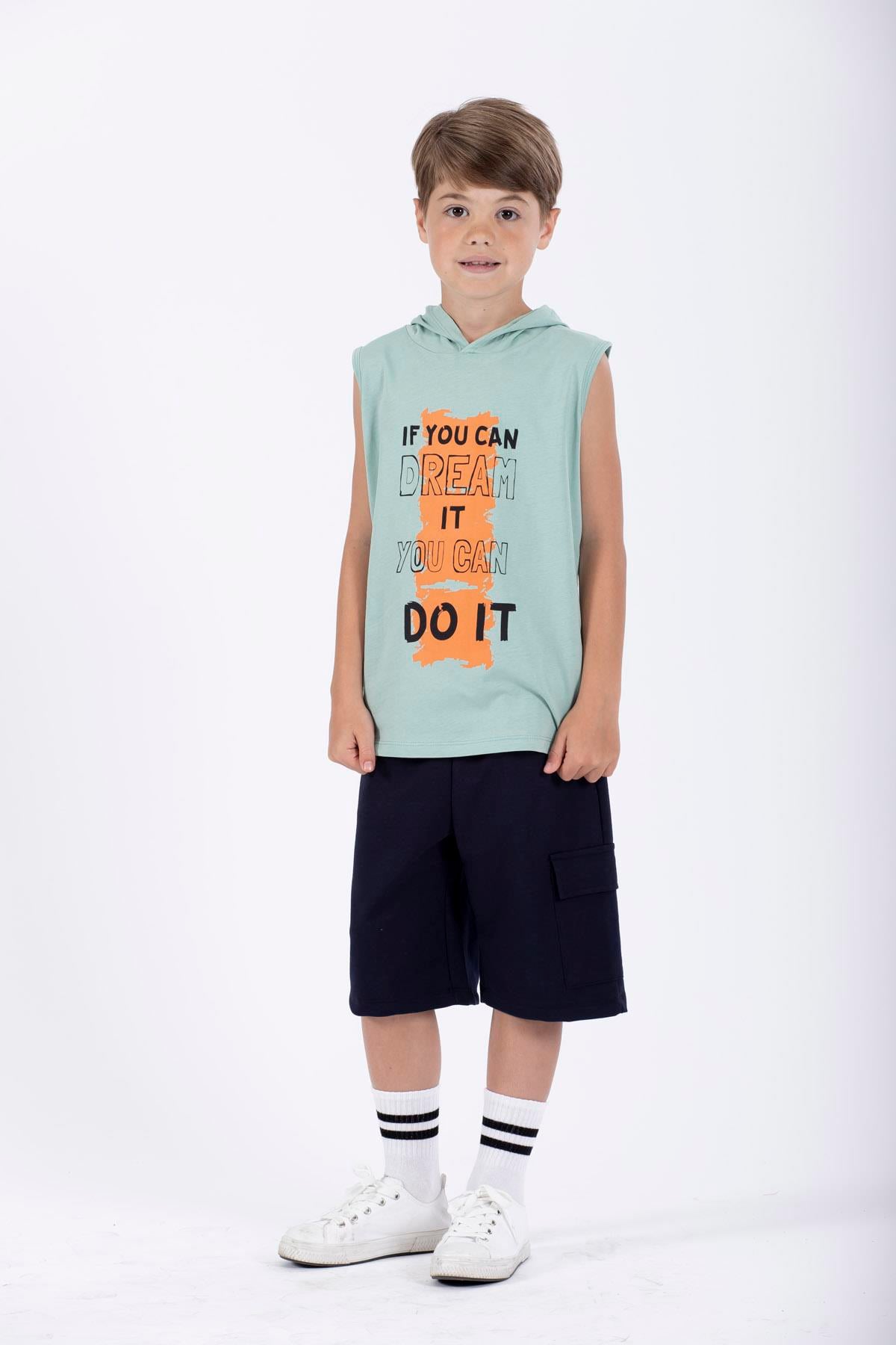 Baskılı Kapüşonlu Sıfır Kol Yeşil Renk Erkek Çocuk Tshirt