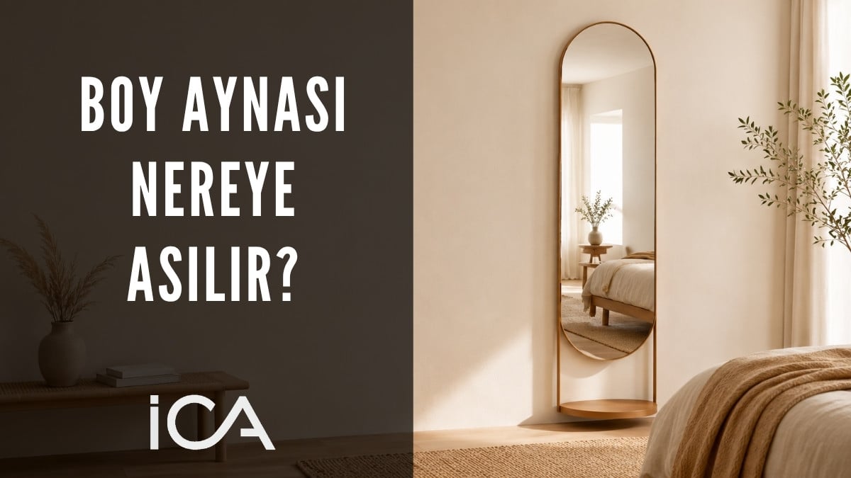 Yatak odası duvarına asılmış ahşap çerçeveli boy aynası