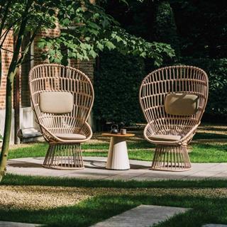 Kettal Cala Ash Yuvarlak Yan Sehpa