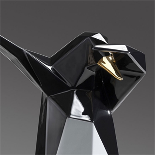Bosa Dab Penguin Glossy Black Biblo