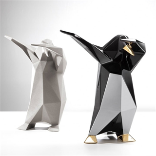 Bosa Dab Penguin Glossy Black Biblo
