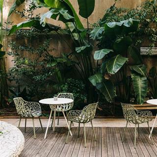 Fast Forest Terracotta Kollu Sandalye