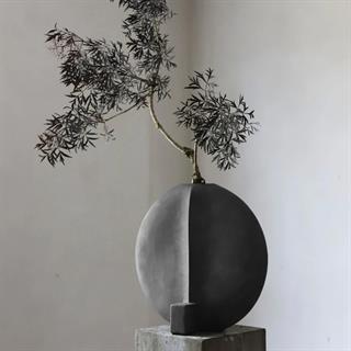 Guggenheim Vazo - Big - Dark Grey