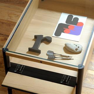 Oak Window Yan Sehpa