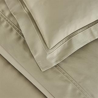 Yves Delorme Triomphe Pierre Yatak Örtüsü