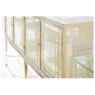 Caracole Classic Woth It s Weight In Gold Konsol