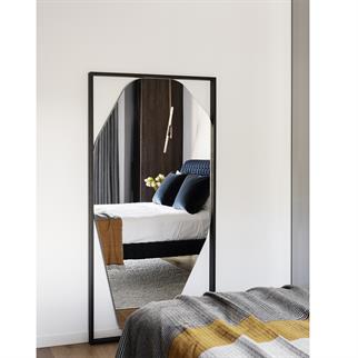 Ligne Roset Belize Large Black Ayna