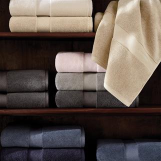 Ralph Lauren Avenue Midnight Bath Towel