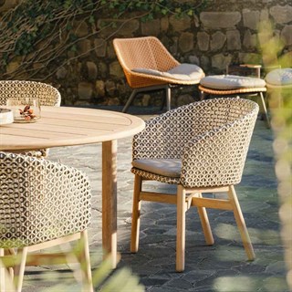 Dedon Mbrace Chestnut Bahçe Sandalyesi