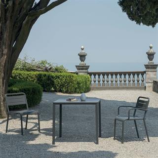 Emu Urban Kolsuz Sandalye