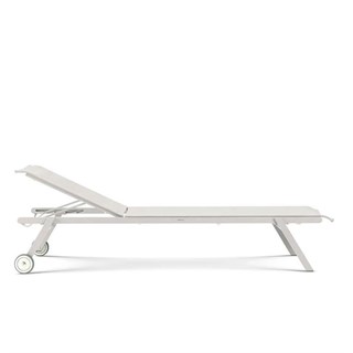 Ethimo Elisir Sunlounger, Smart Side Table & Glatz Push Up Parasol Set