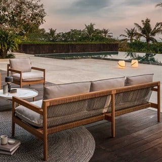 Gloster Saranac Natural Teak Blend Linen Üçlü Kanepe