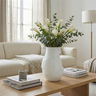 Ligne Roset Daphna White Vazo