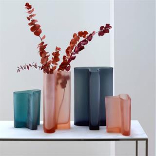 Ligne Roset Indigo Blue Large T Vazo