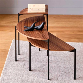 Ligne Roset Quadran Üçlü Sehpa Seti