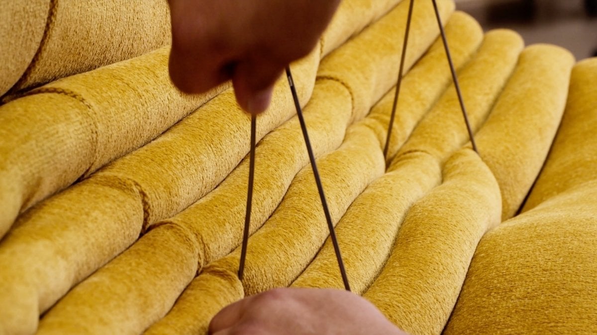 Briord atölyesinde Ligne Roset Togo üretimi