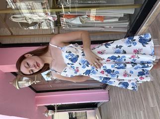 Askılı Gül Desenli Elbise 