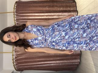 Desenli Boyundan Bağlamalı Uzun Elbise 