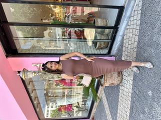 Fitilli Vücudu Saran Uzun Askılı Elbise Kahverengi