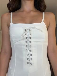 Ön Detay Lastik Kol Elbise Beyaz