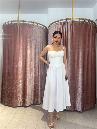 Sırt Detay İkili Takım Beyaz