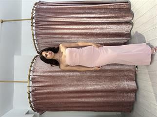 Sırt Detay Uzun Gece Elbisesi Pudra