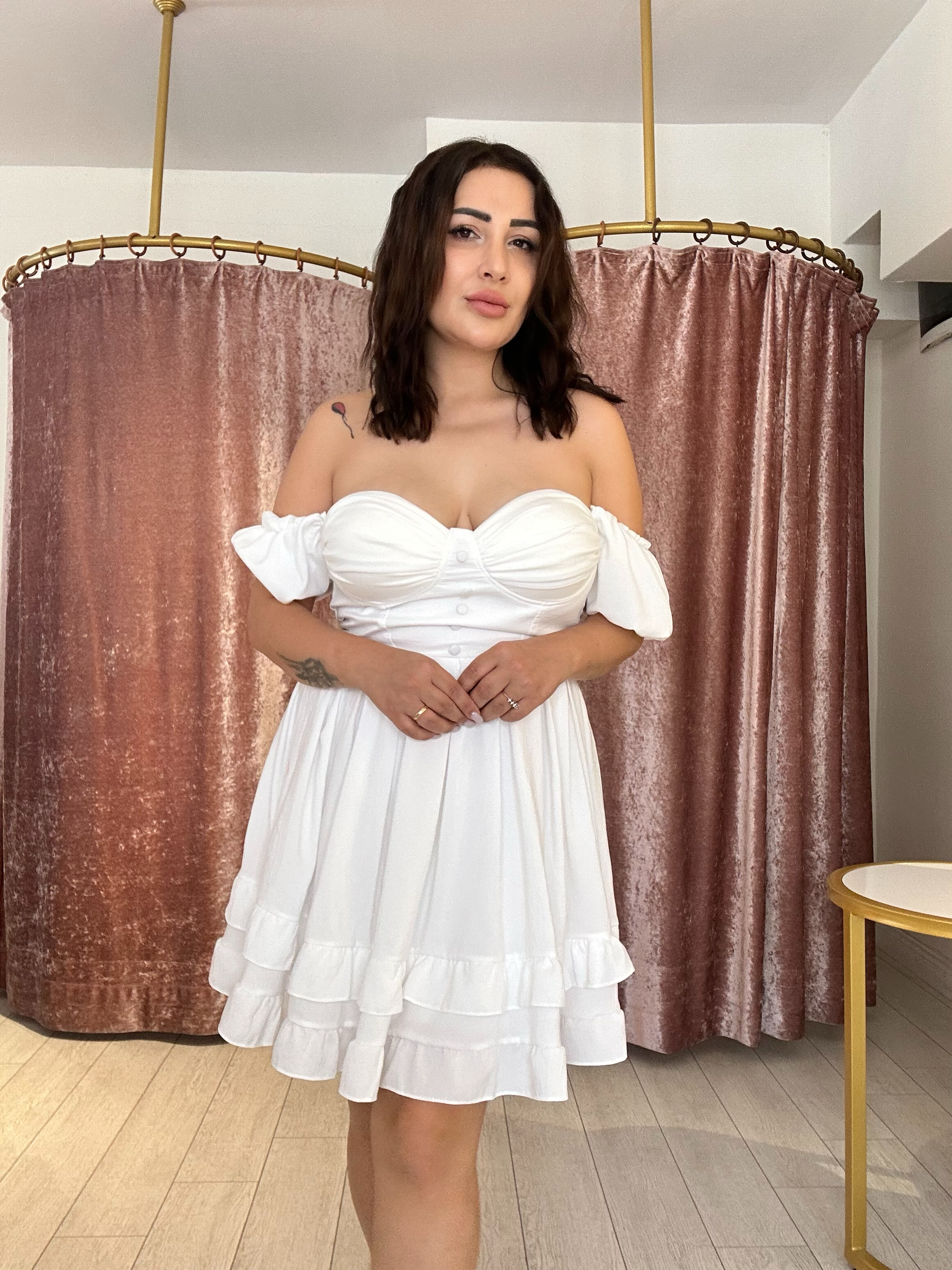 Kol Detay Mini Elbise Beyaz