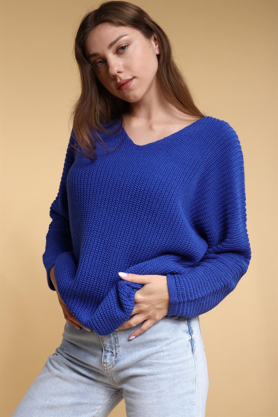 saks-mavi-oversize-salas-v-yaka-triko---9f24-.jpg