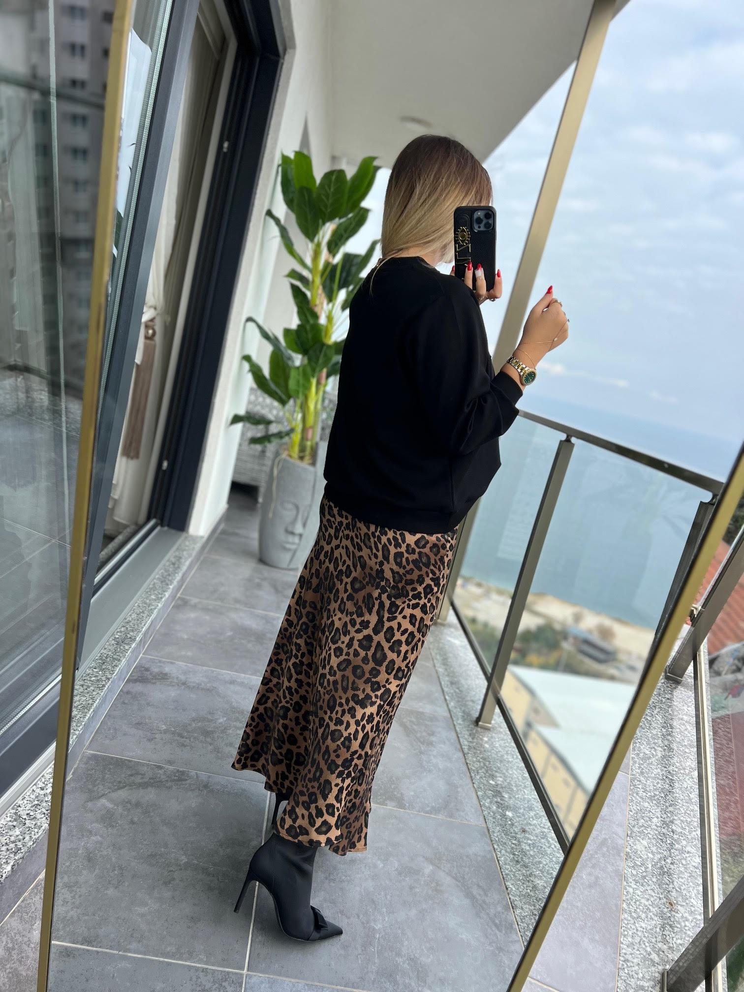 0114 Leopar Etaklı Takım KAHVE