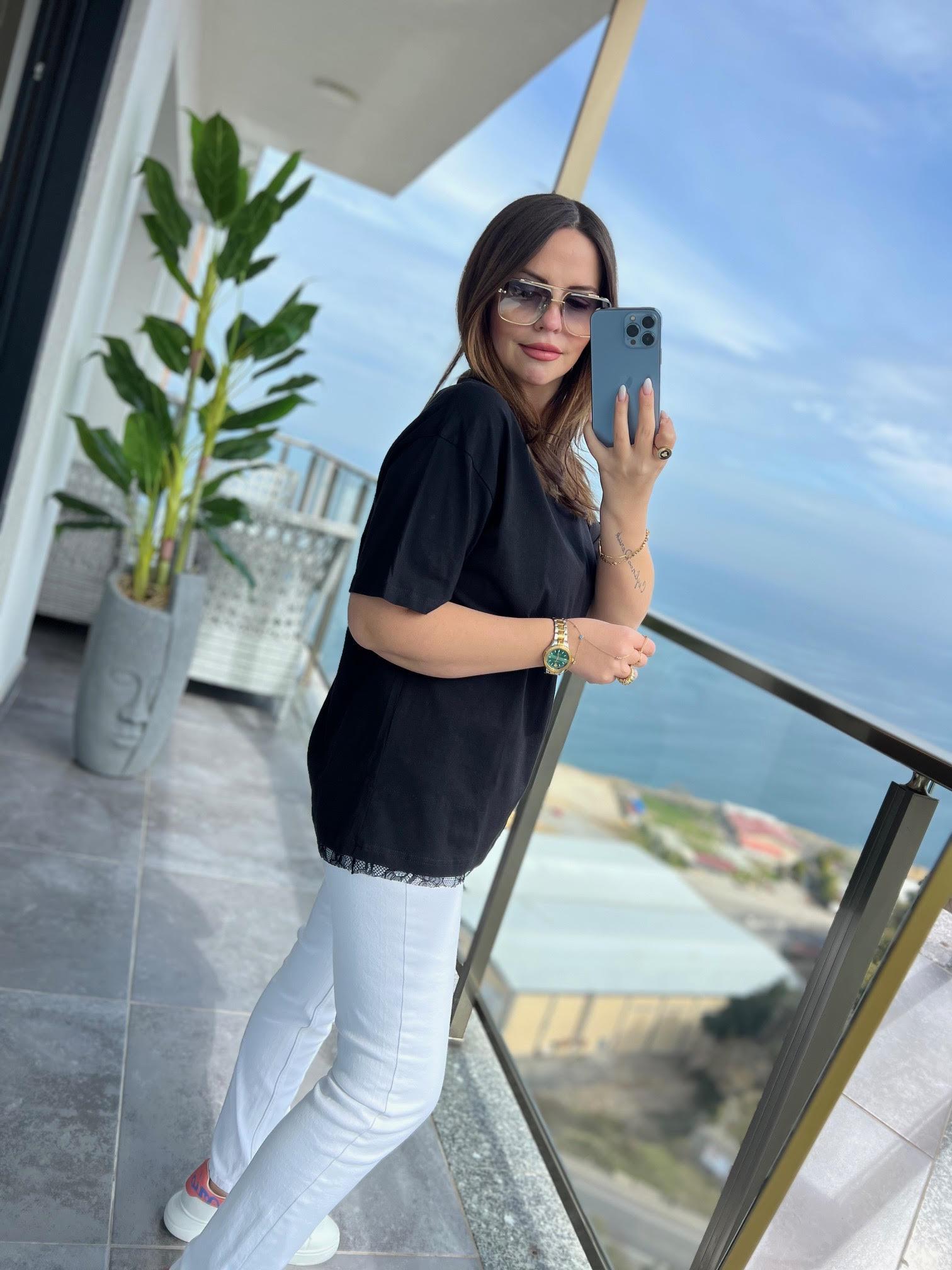 0307 Dantel Detay Tshirt SİYAH