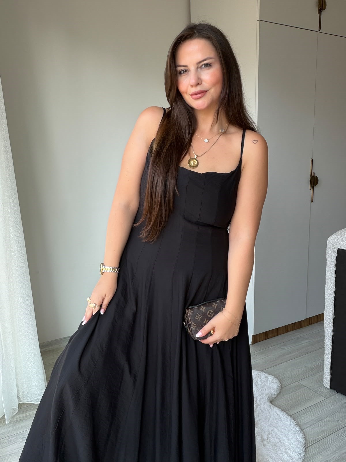 040 Elbise SİYAH