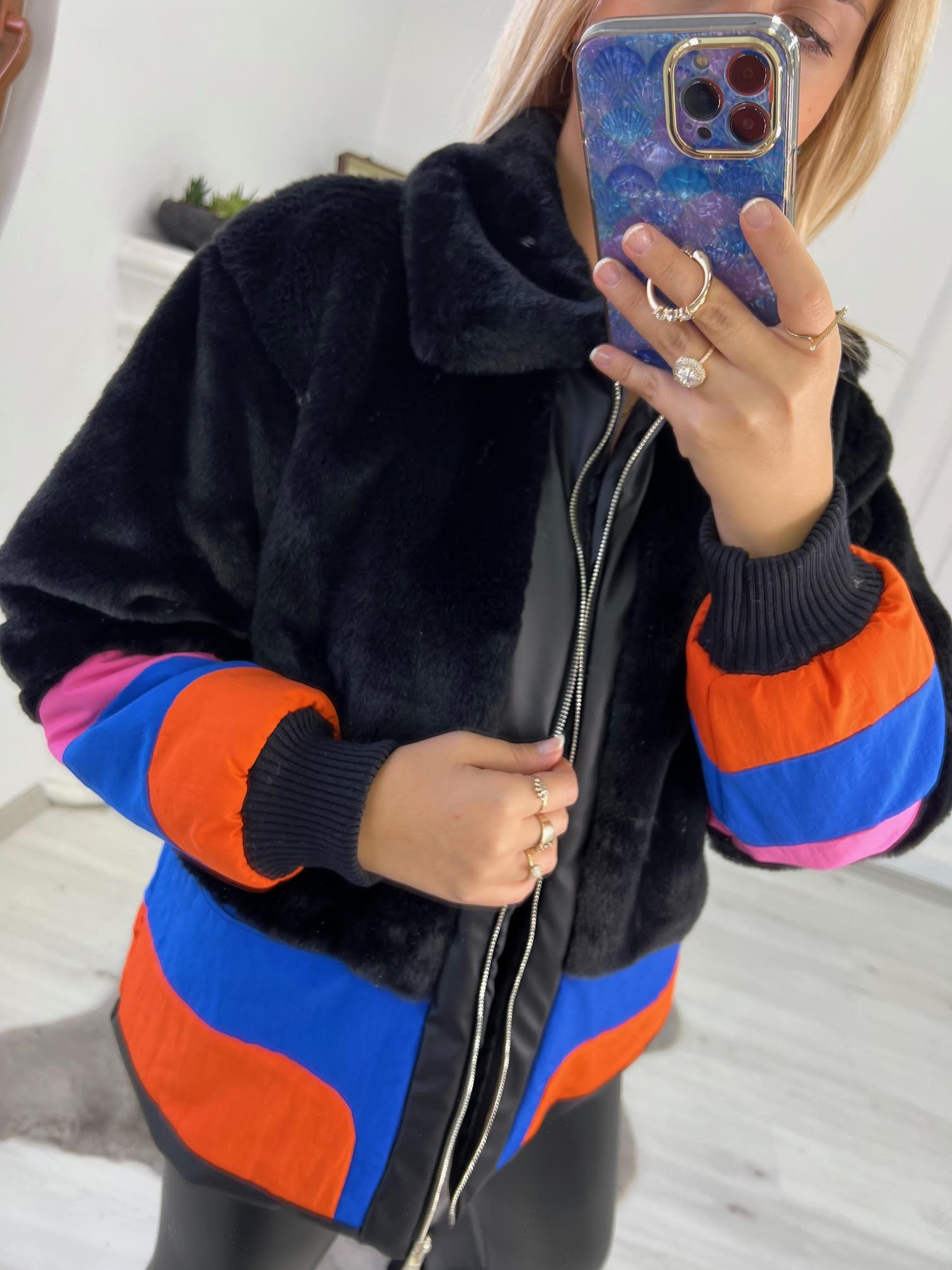 09 Renkli Peluş Mont SİYAH