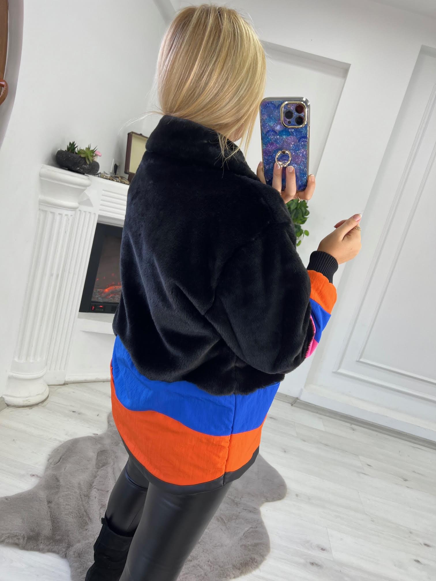 09 Renkli Peluş Mont SİYAH