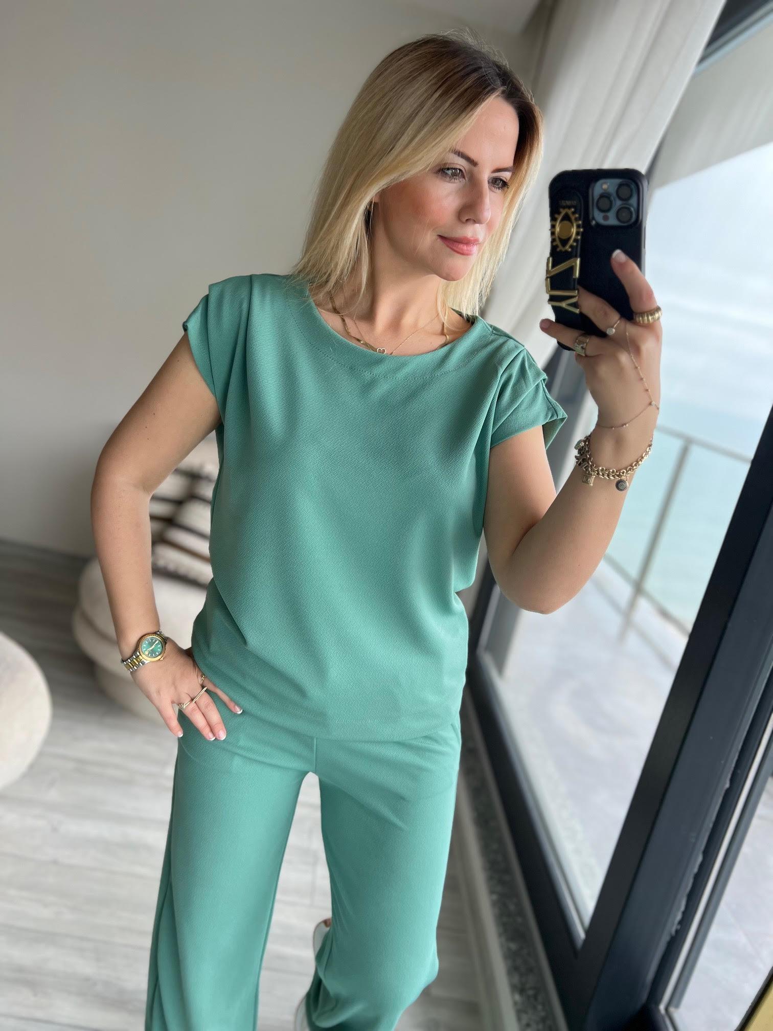 1010 Drapeli Likralı Crep Kumaş Takım MİNT