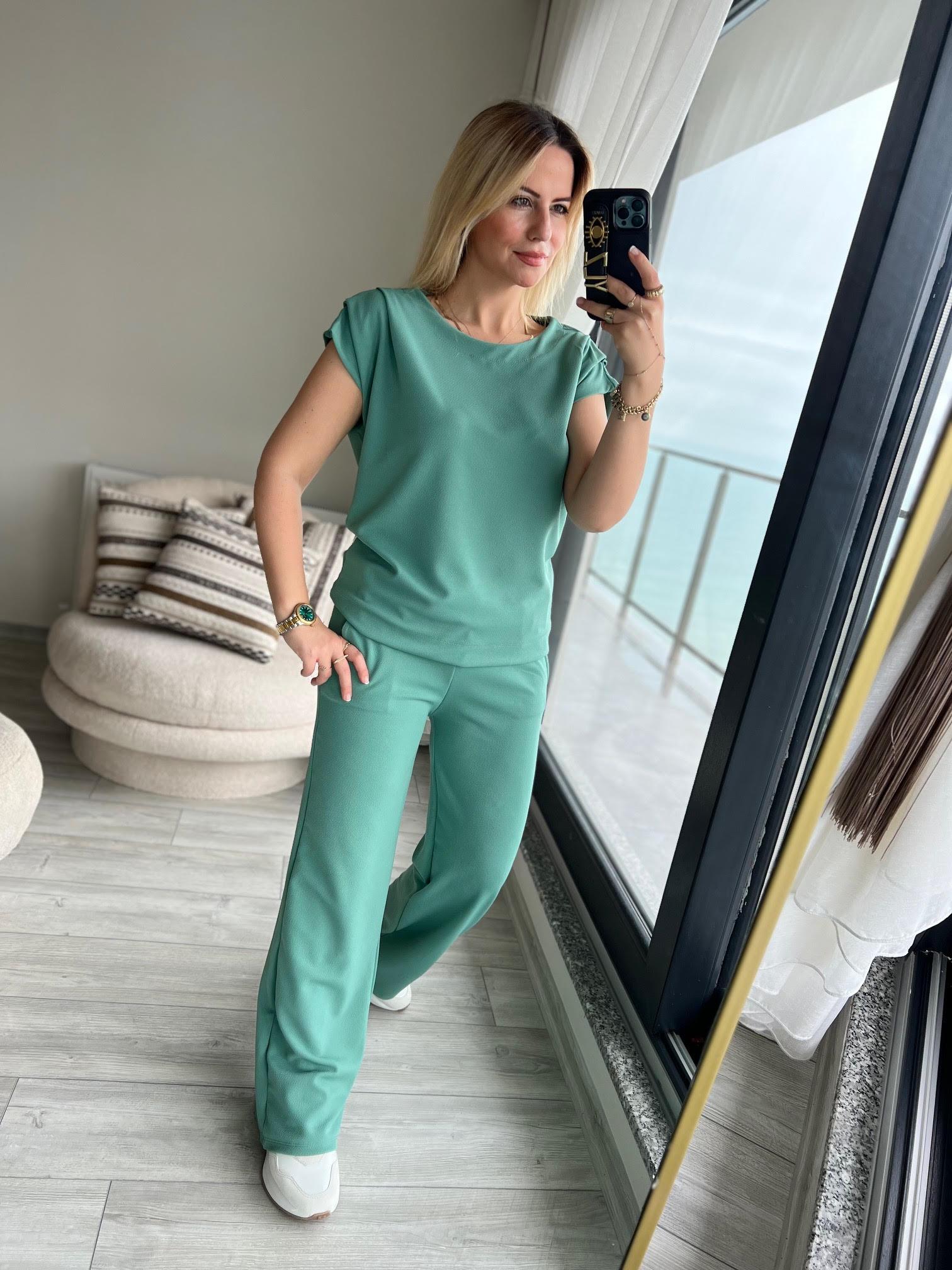 1010 Drapeli Likralı Crep Kumaş Takım MİNT