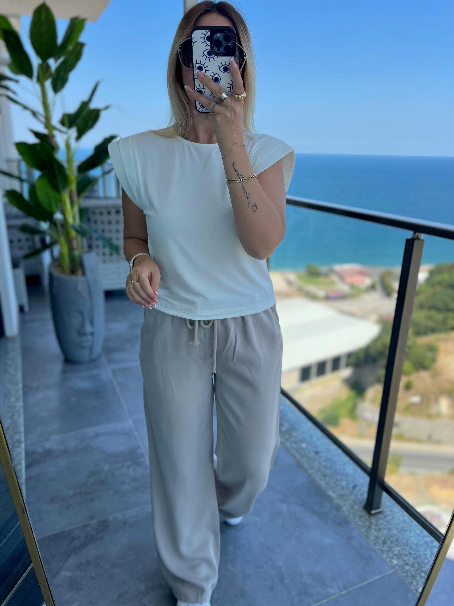 1016 Omuzu Süngerli Bluz BEYAZ