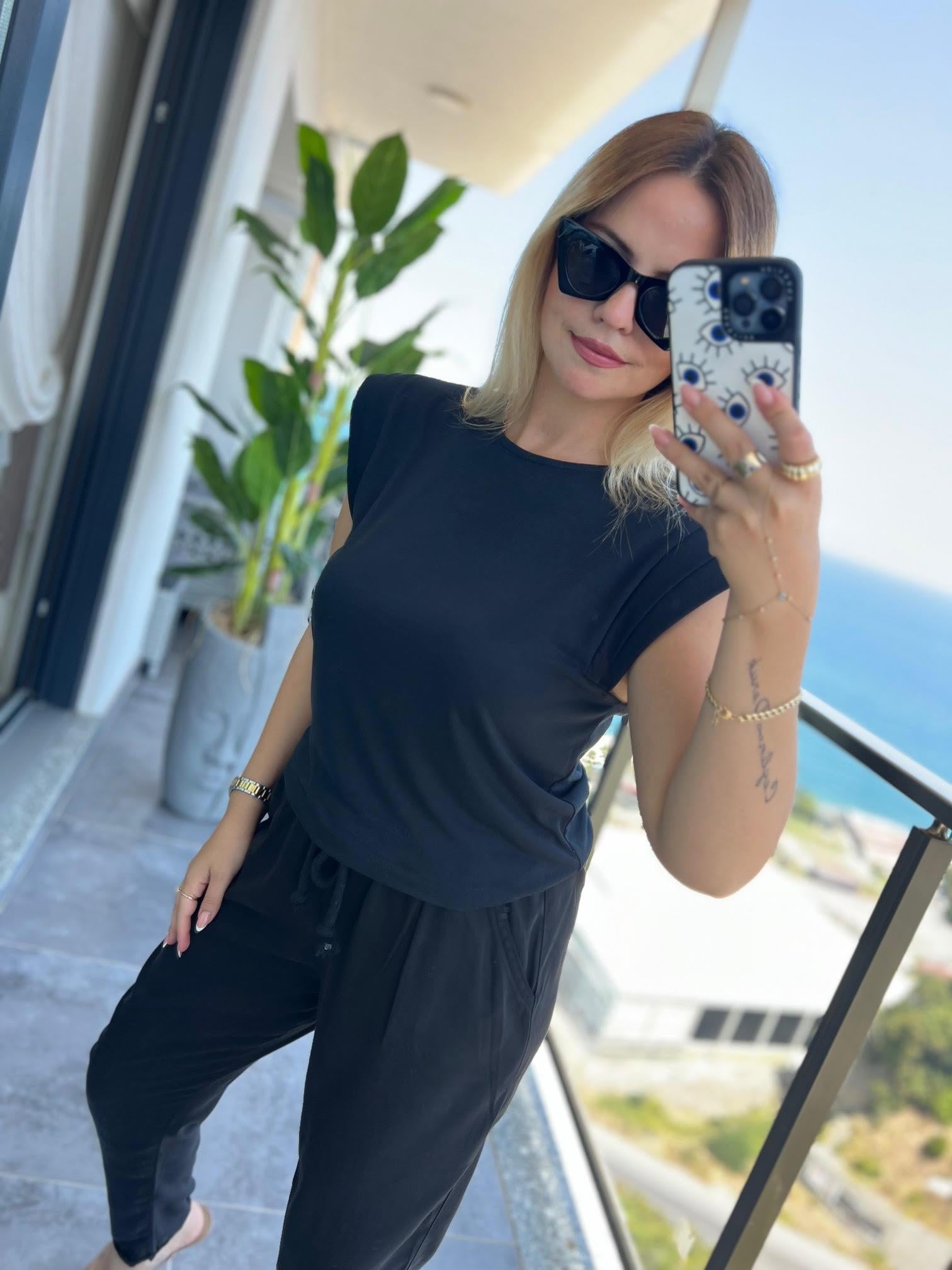 1016 Omuzu Süngerli Bluz SİYAH