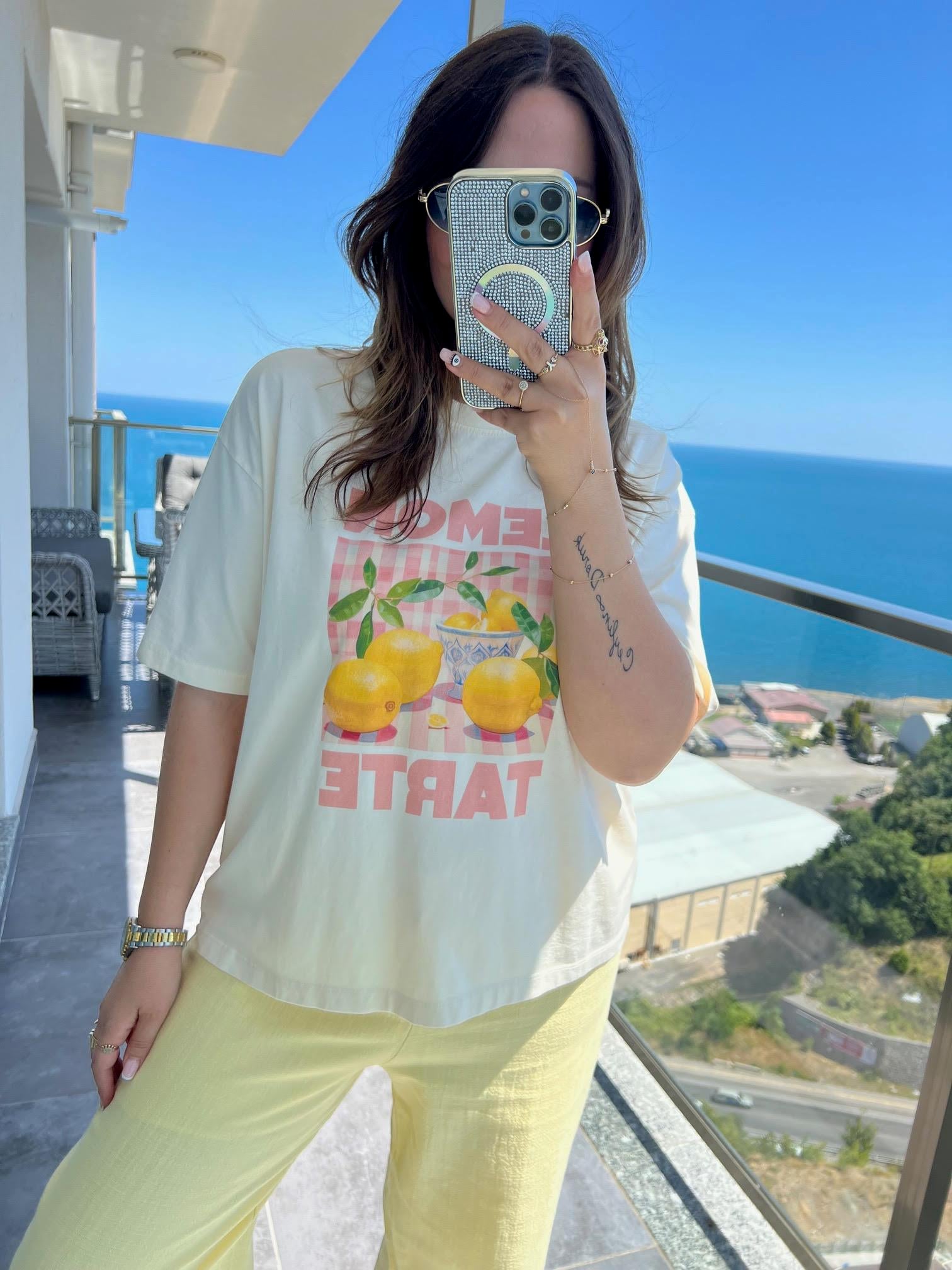 1125 Lemon Yazılı Tshirt EKRU