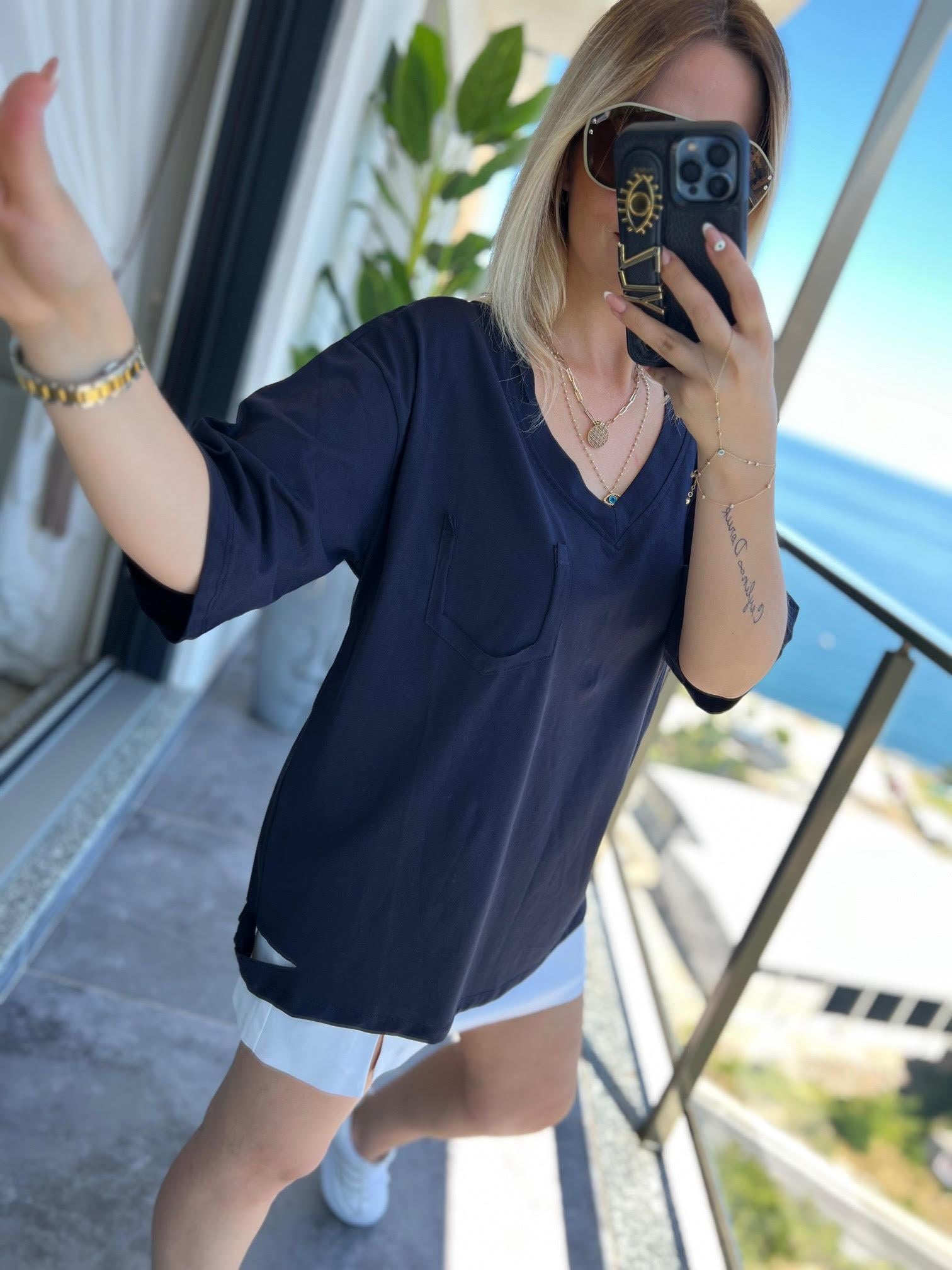 1603 Yandan Yırtmaçlı Tshirt LACİVERT