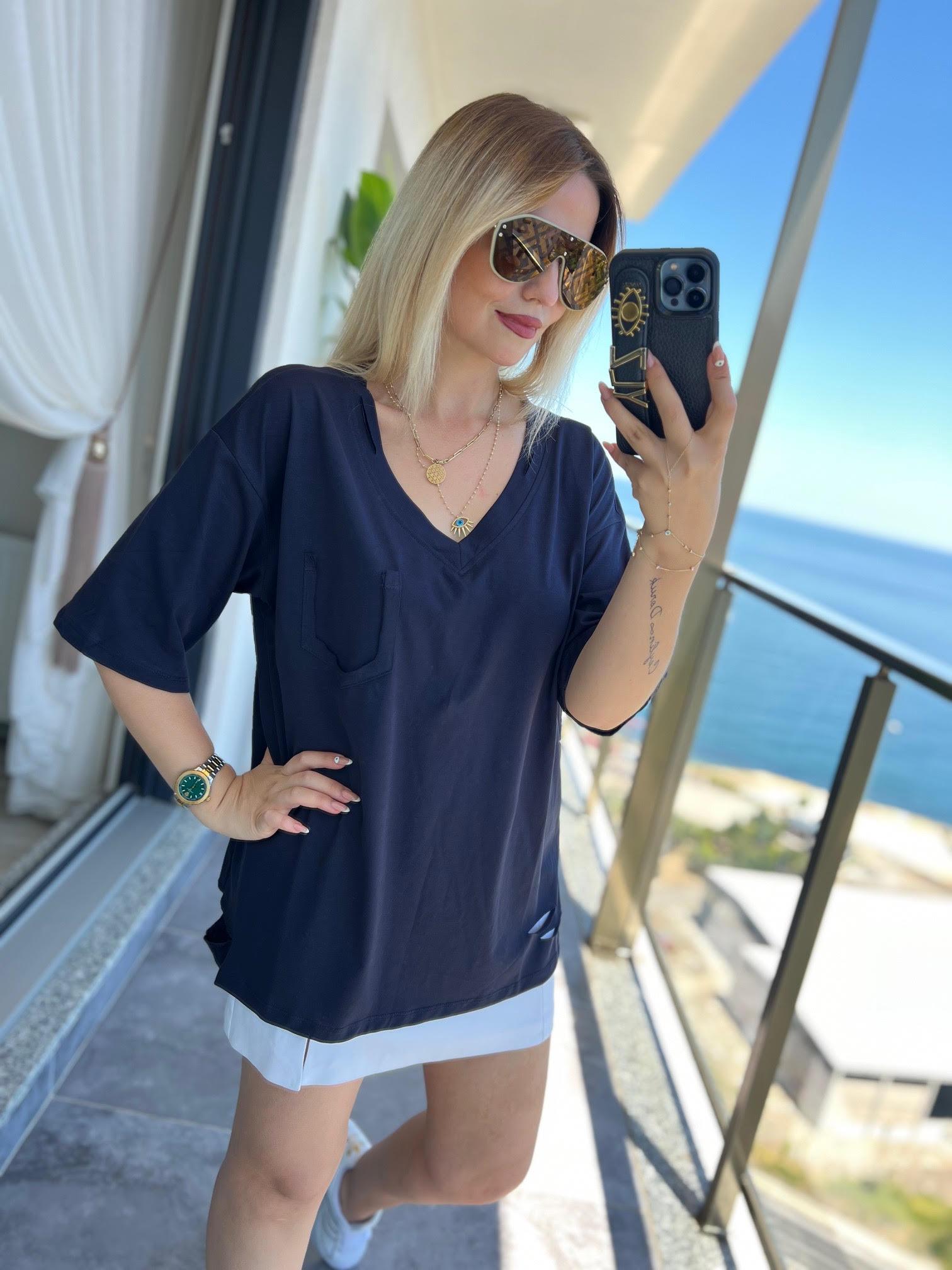 1603 Yandan Yırtmaçlı Tshirt LACİVERT