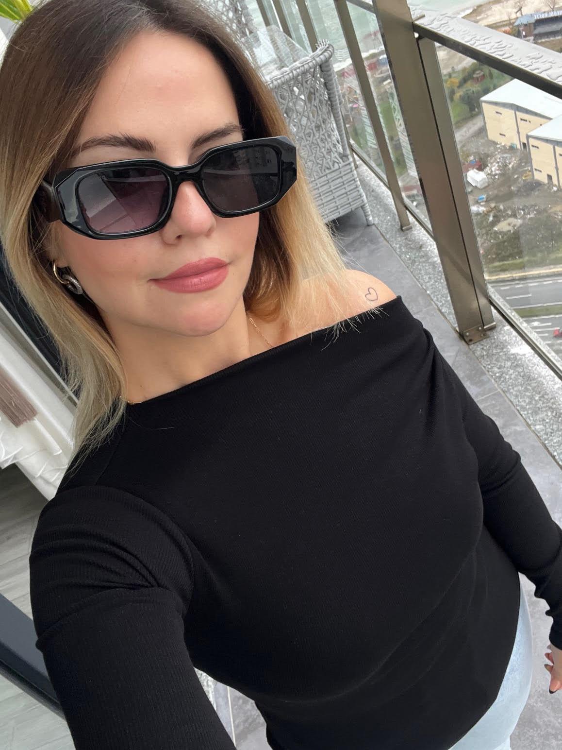 16495 Omuzu Büzgülü Bluz SİYAH