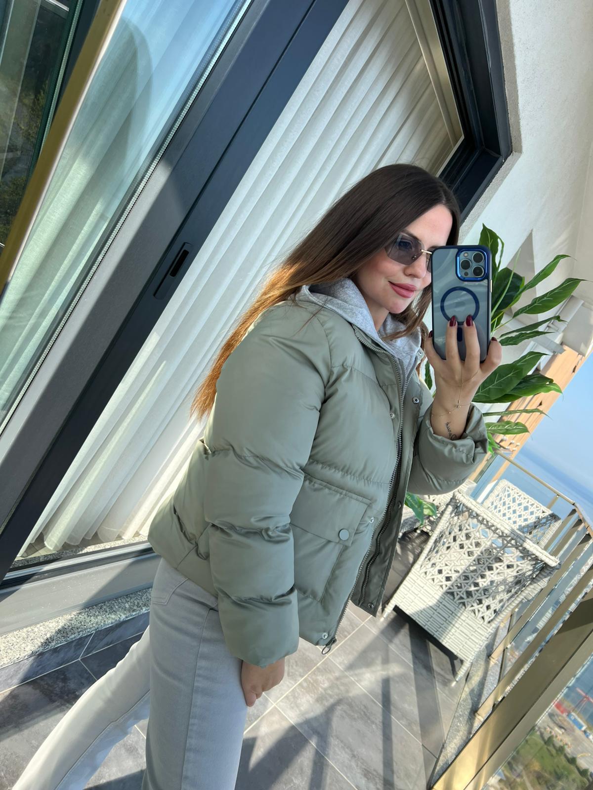2148 Gri Kapüşonlu Şişme Mont MİNT