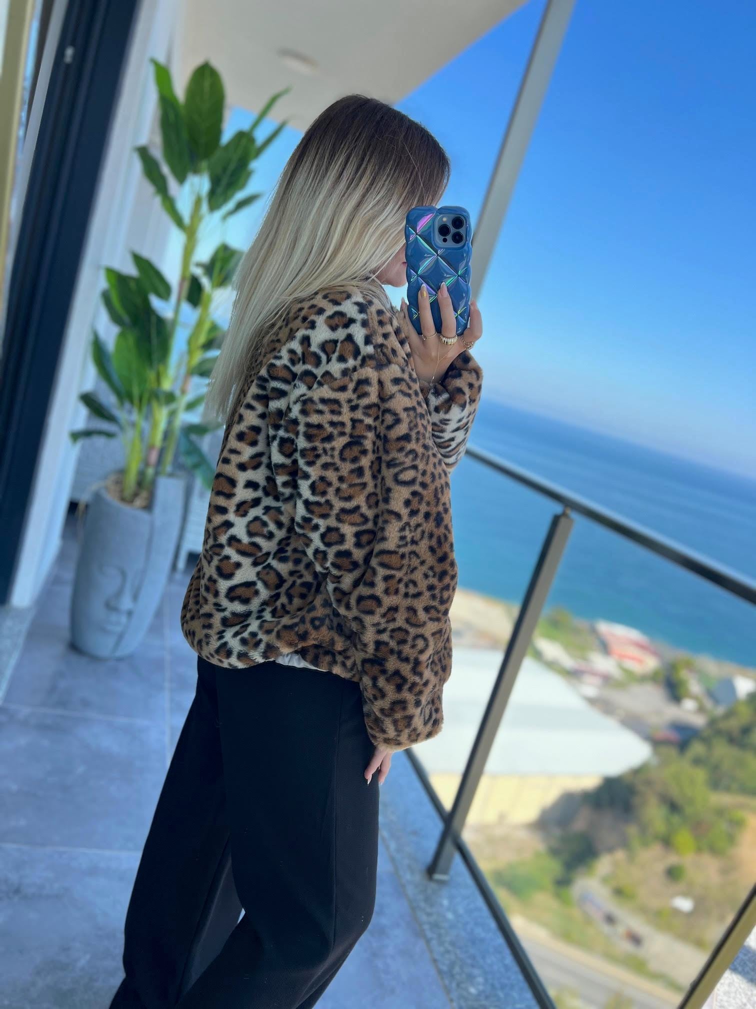 2426 Eteği Lastikli Polar LEOPAR