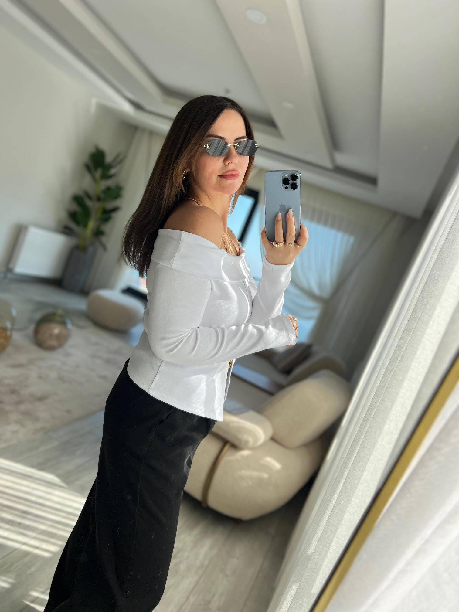 31400 Omuzları Açık Düğmeli Bluz BEYAZ
